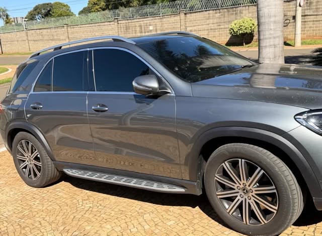 MERCEDES-BENZ GLE 450D - Imagem 2