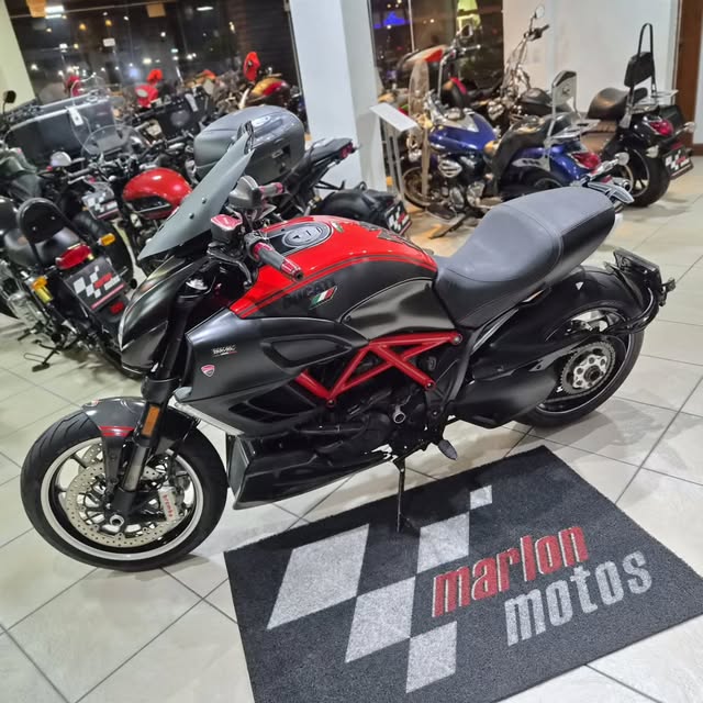DUCATI DIAVEL CARBON LE - Imagem 4
