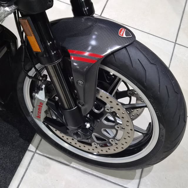 DUCATI DIAVEL CARBON LE - Imagem 9