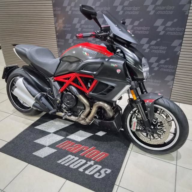 DUCATI DIAVEL CARBON LE - Imagem 10