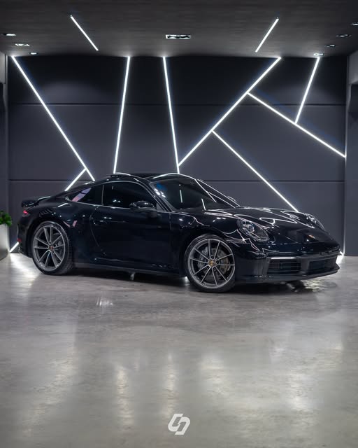 PORSCHE 911 CARRERA - Imagem 2