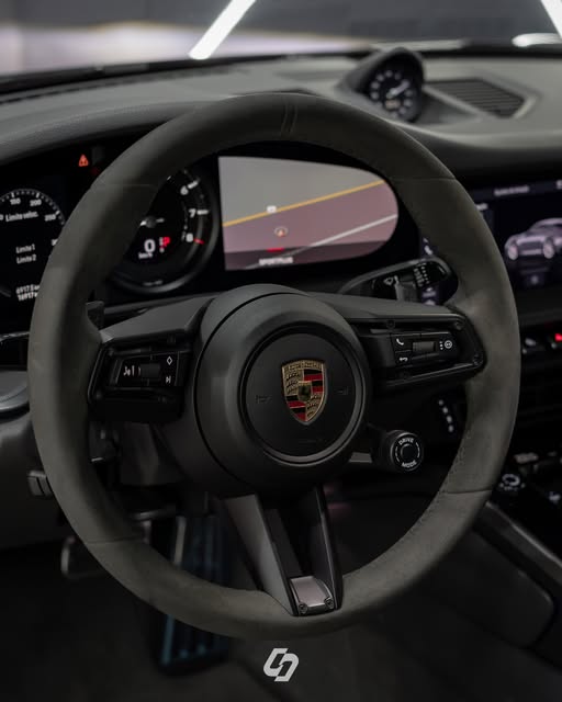 PORSCHE 911 CARRERA - Imagem 18