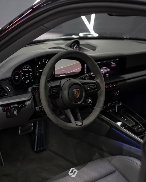 PORSCHE 911 CARRERA - Imagem 4