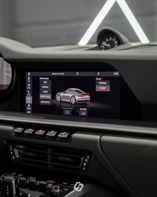 PORSCHE 911 CARRERA - Imagem 6