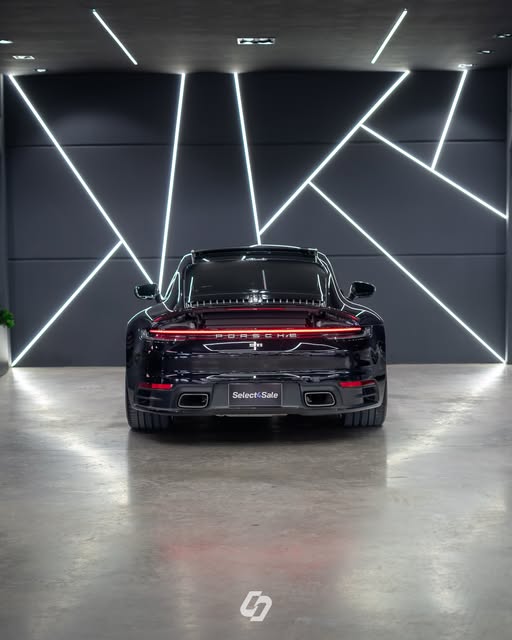 PORSCHE 911 CARRERA - Imagem 7