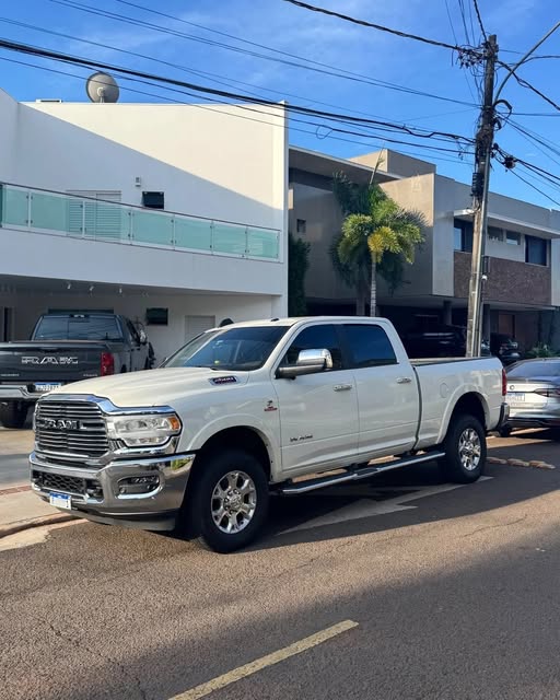 RAM 2500 LARAMIE - Imagem 1