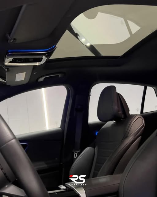 MERCEDES-BENZ GLC 300 AMG LINE - Imagem 6
