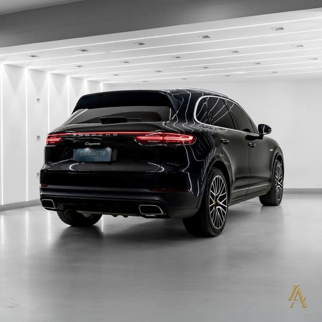 PORSCHE CAYENNE E-HYBRID - Imagem 4