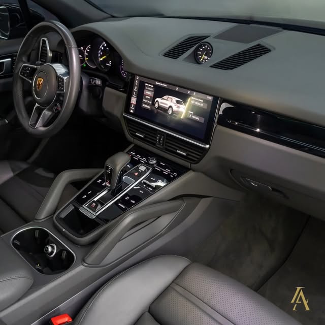 PORSCHE CAYENNE E-HYBRID - Imagem 5