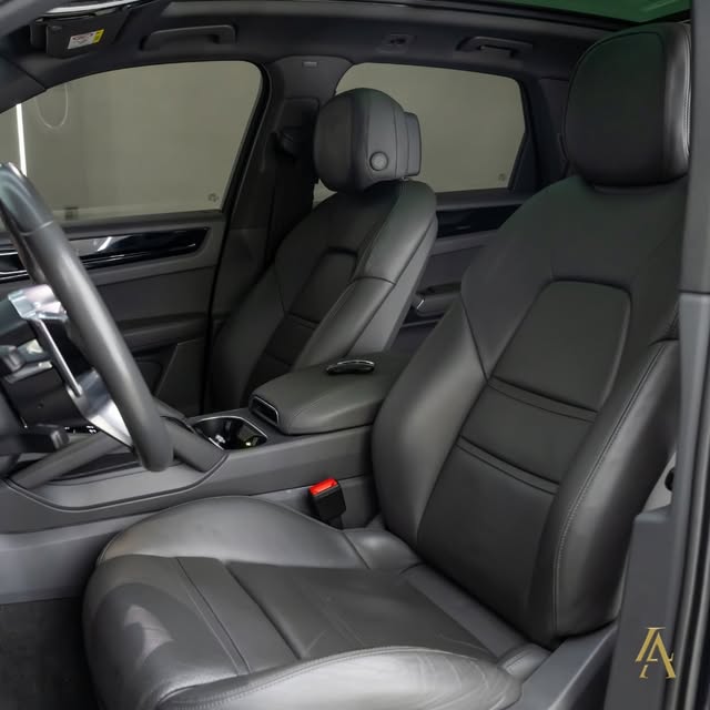 PORSCHE CAYENNE E-HYBRID - Imagem 6