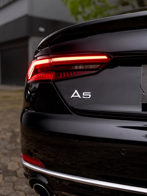 AUDI A5 PRESTIGE PLUS - Imagem 13