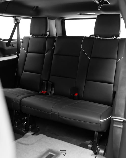 CADILLAC ESCALADE ESV SPORT - Imagem 7
