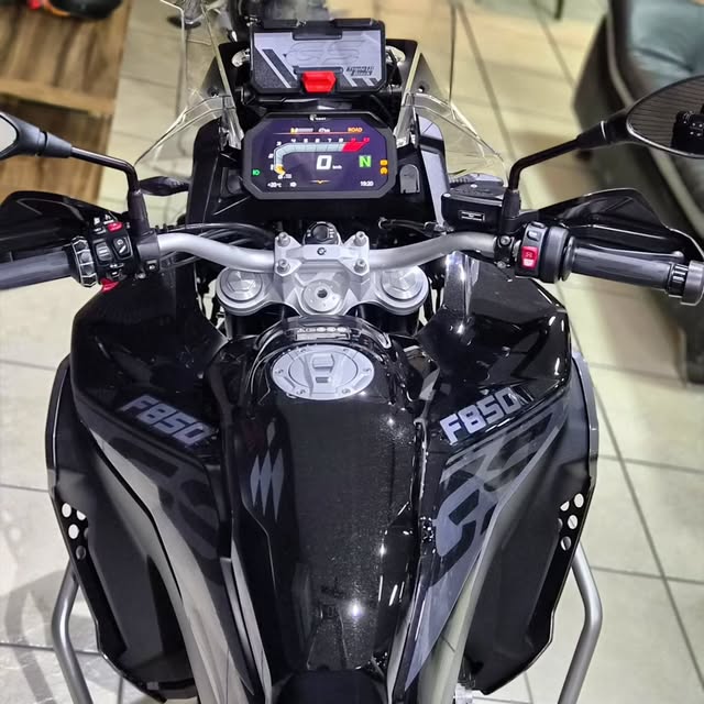BMW GSA ADVENTURE TRIPLE BLACK - Imagem 7