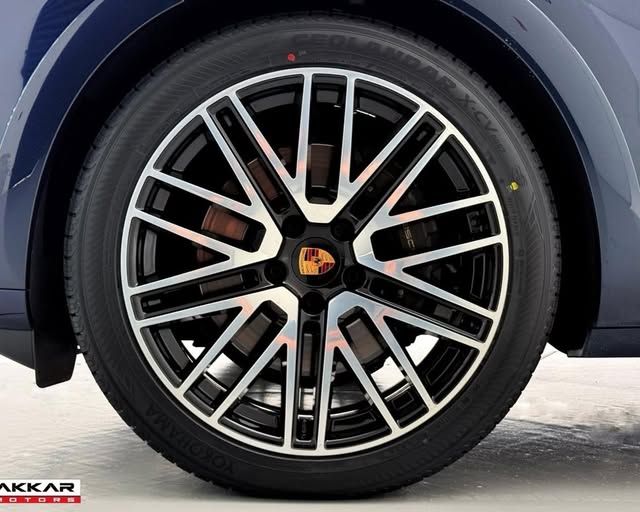 PORSCHE CAYENNE E-HYBRID - Imagem 5