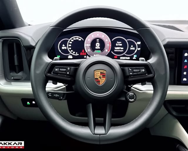 PORSCHE CAYENNE E-HYBRID - Imagem 10