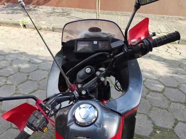 HONDA NX 350 SAHARA - Imagem 10