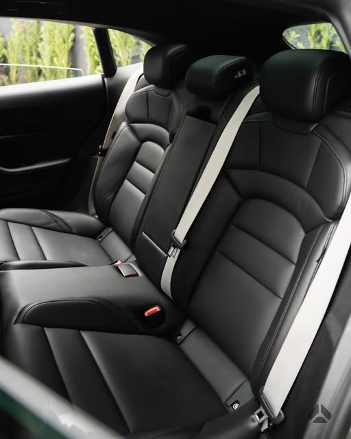 PORSCHE TAYCAN 4S CROSS TURISMO - Imagem 9