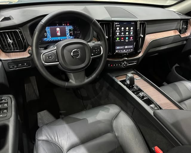 VOLVO XC60 T8 RECHARGE PLUS AWD GEARTRONIC - Imagem 6