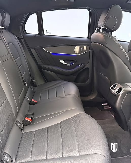 MERCEDES-BENZ GLC 300 COUPE - Imagem 14