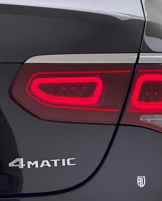 MERCEDES-BENZ GLC 300 COUPE - Imagem 5