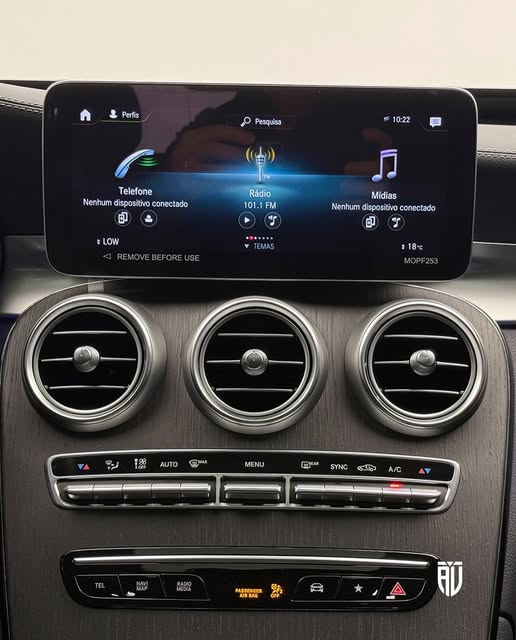 MERCEDES-BENZ GLC 300 COUPE - Imagem 9