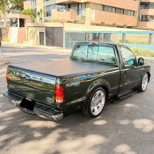 FORD F-250 XL-L - Imagem 4