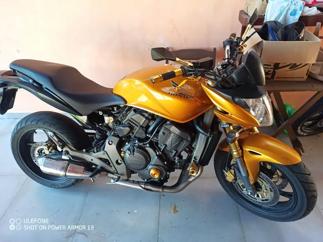 HONDA CB 600 - Imagem 1