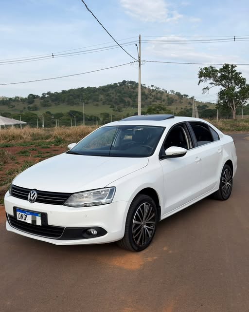 VOLKSWAGEN JETTA HIGHLINE - Imagem 5