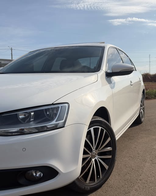 VOLKSWAGEN JETTA HIGHLINE - Imagem 6