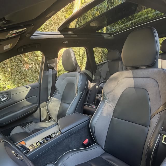 VOLVO XC60 T-8 R-DESIGN - Imagem 5