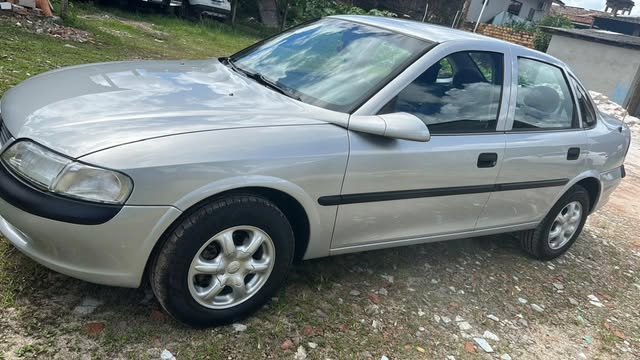 GM VECTRA GLS 2.2 8V - Imagem 3