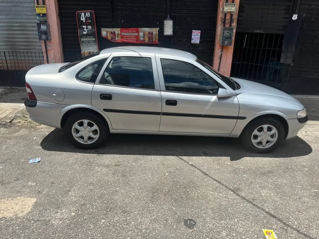 GM VECTRA GLS 2.2 8V - Imagem 4