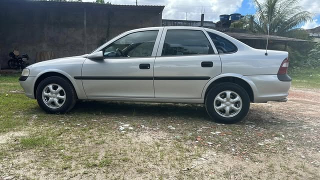 GM VECTRA GLS 2.2 8V - Imagem 5