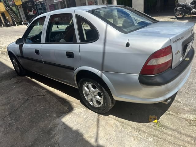 GM VECTRA GLS 2.2 8V - Imagem 6