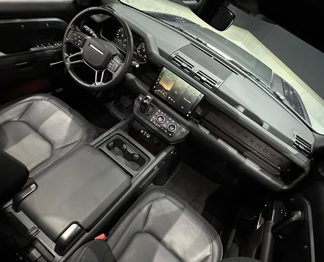LAND ROVER DEFENDER D300 TURBO DIESEL MHEV 110 X-DYNAMIC HSE AWD AUTOMÁTICO - Imagem 8