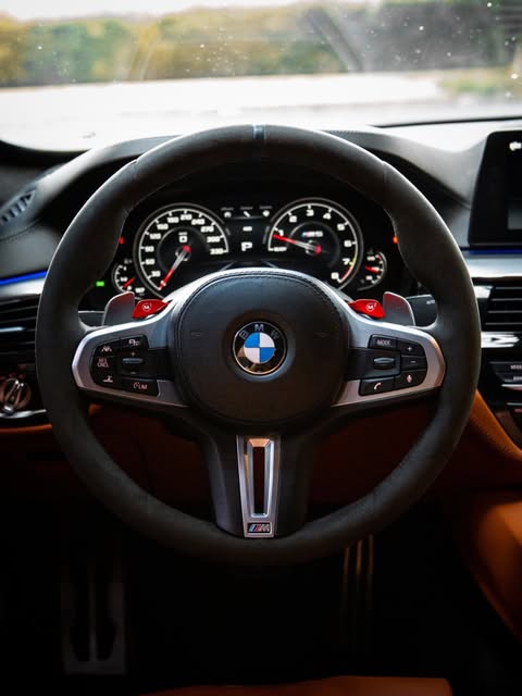 BMW M5 F90 - Imagem 16