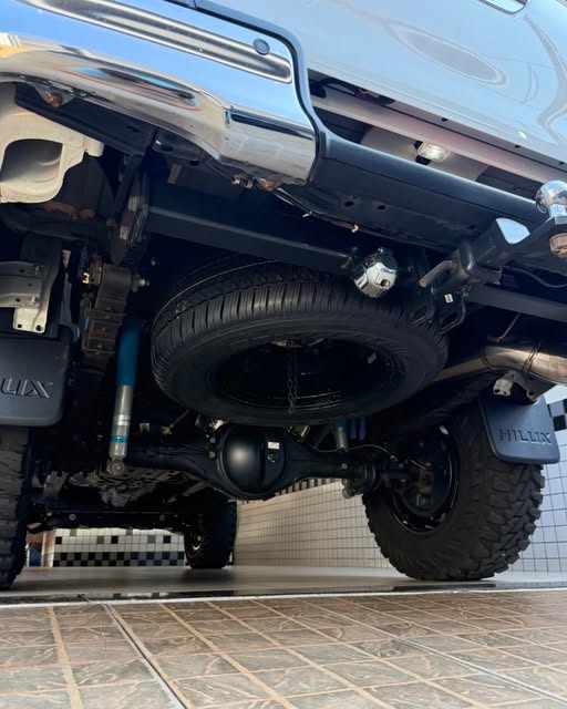 TOYOTA HILUX SRX - Imagem 8