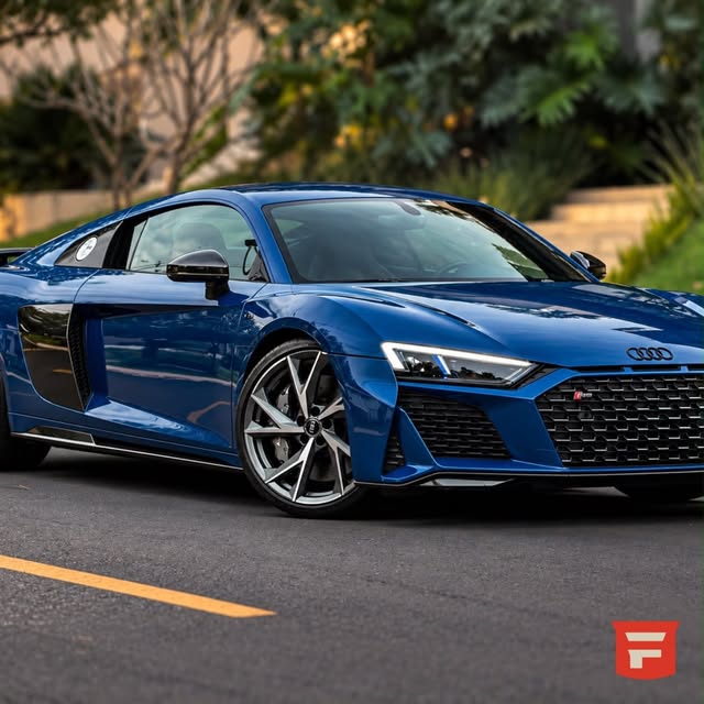 AUDI R8 PERFORMANCE V10 - Imagem 1