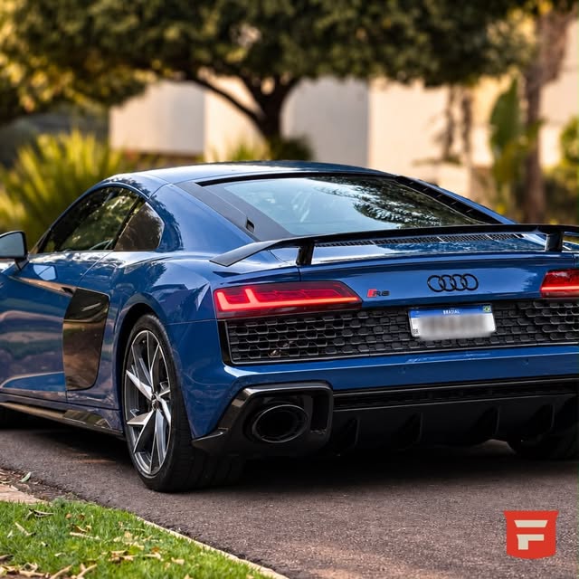 AUDI R8 PERFORMANCE V10 - Imagem 11