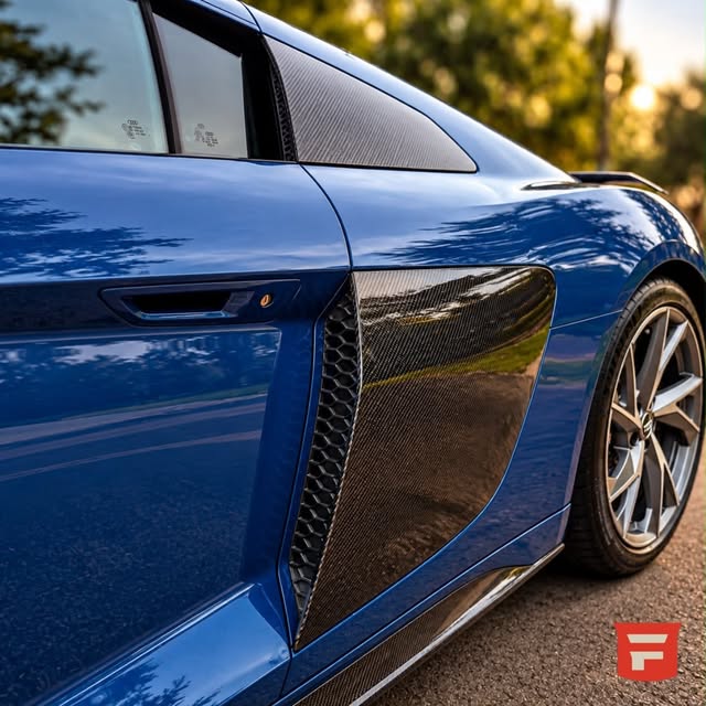 AUDI R8 PERFORMANCE V10 - Imagem 9