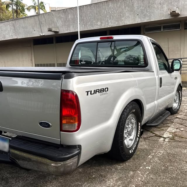 FORD F-250 XL-L - Imagem 4