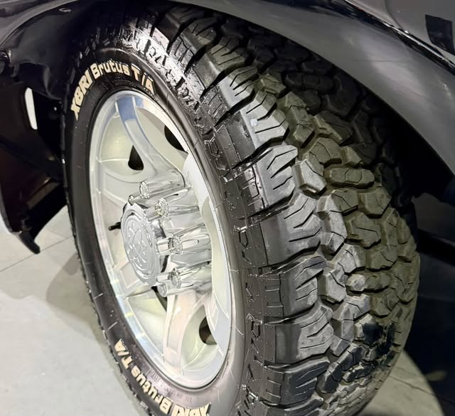 FORD F-250 XLT-L - Imagem 12