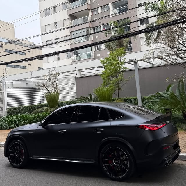 MERCEDES-BENZ GLC63 S AMG COUPÉ 2.0 E-PERFORMANCE - Imagem 5