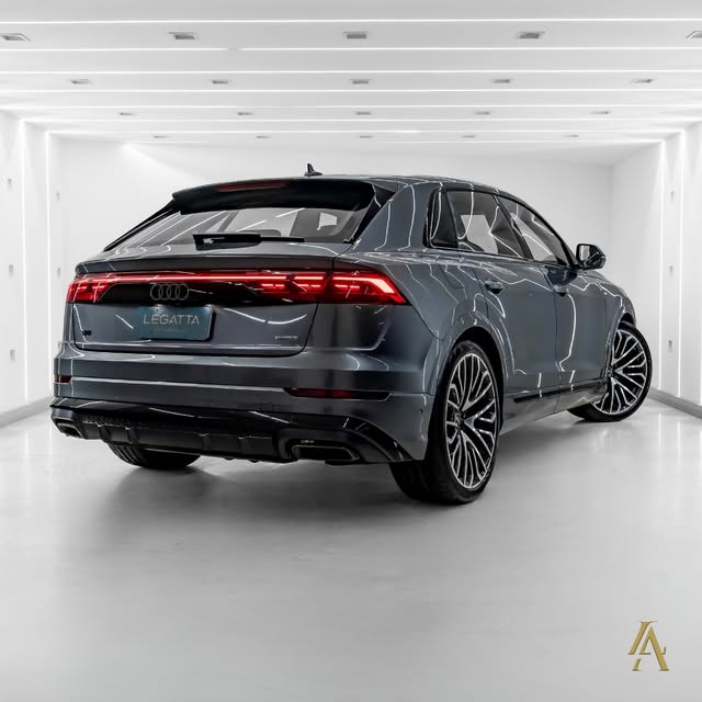 AUDI Q8 PERFORMANCE BLACK - Imagem 2