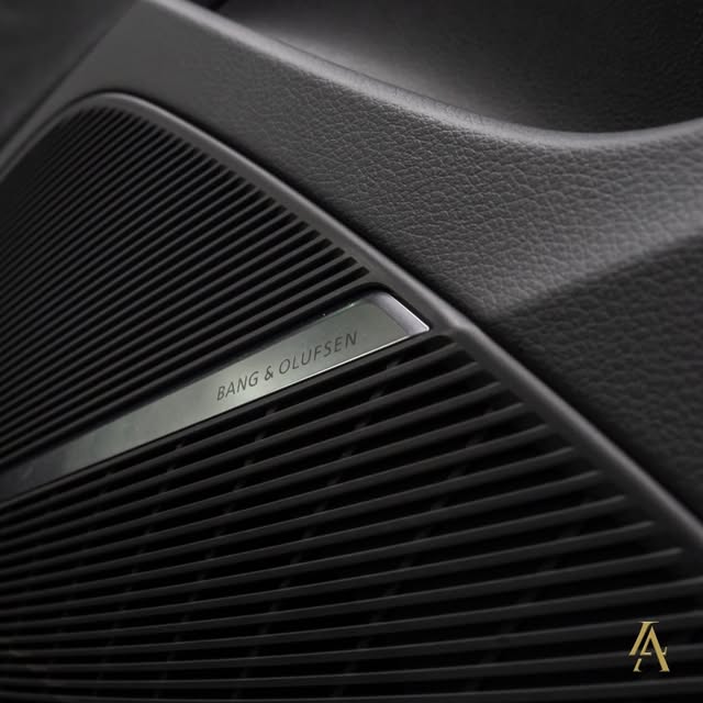 AUDI Q8 PERFORMANCE BLACK - Imagem 11