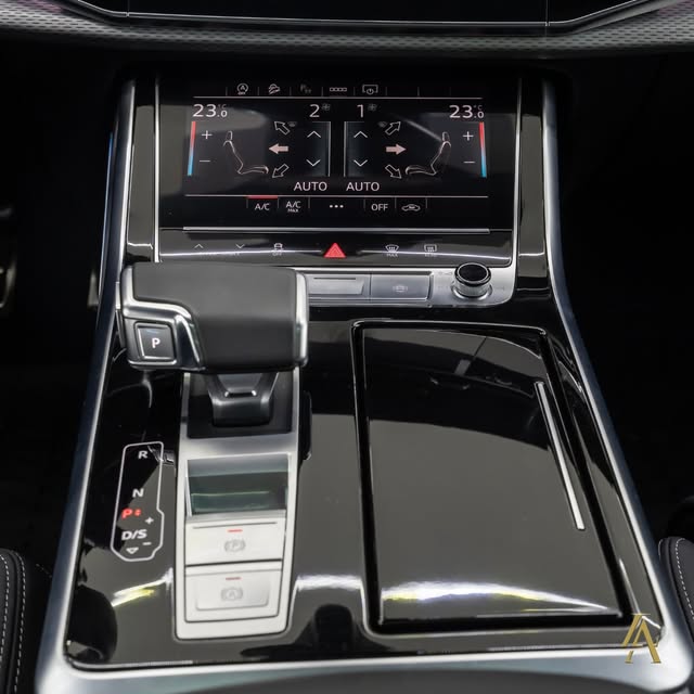 AUDI Q8 PERFORMANCE BLACK - Imagem 12