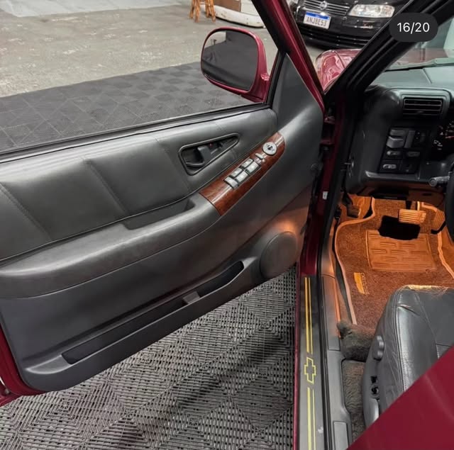 CHEVROLET BLAZER DLX EXECUTIVE - Imagem 13