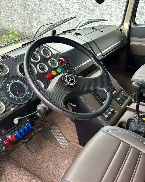 MERCEDES-BENZ 1318 LIMITED EDITION - Imagem 6