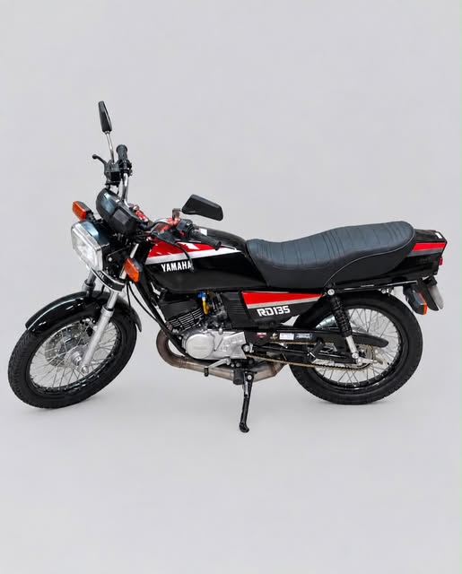 YAMAHA RD 135 - Imagem 2