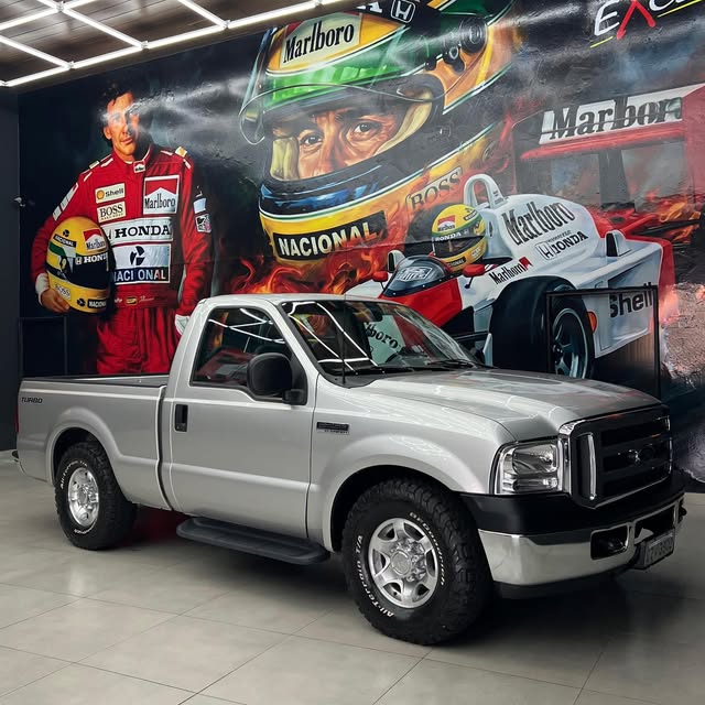FORD F-250 XLT-L - Imagem 1